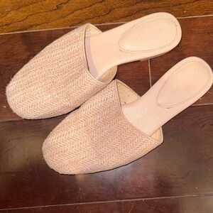 Splendid Light Pink Slides Size 7.5